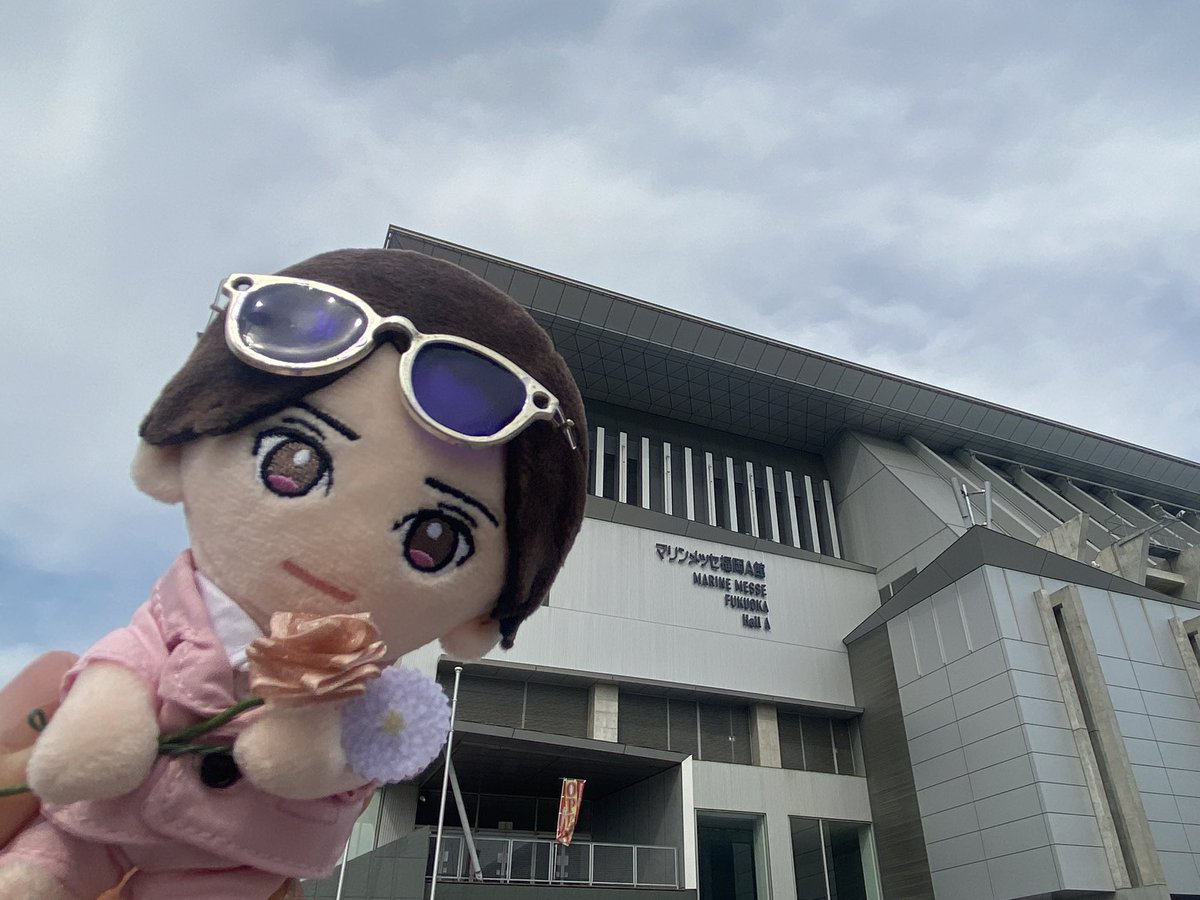pimzabeth's tweet photo. 福岡２日目！
声出しOKになって初のライブ。LIVE初披露の曲が多いライブ。福岡初日オープニングからカッコ良すぎて倒れるかと思った。。
今日も2公演全力でガン見‼︎ https://t.co/ZE0XWJf6bn