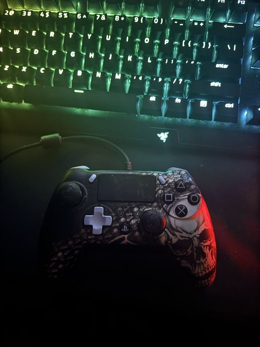 Xurvatory's tweet photo. @ScufGaming @TheOfficialA7X Still rocking this gem 5 years later https://t.co/EywqKPVz6L