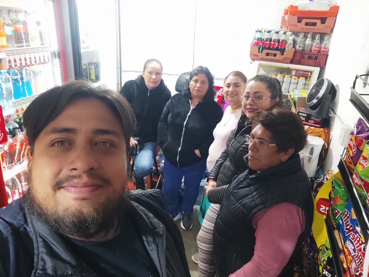 JesusEDistrito6's tweet photo. Agradezco la Invitación de Nuestra  Amiga @Jessica_Anaya87 por una Excelente Platica con Nuestras Amigas de #JardinesDeMorelos  @ElyZamVaz @DulceMonce86 @Avila_adrianaa @GelasiaOlguinRo  #Seguimos #FuerteYConTodo @alfredodelmazo @EduardoFloMa1 https://t.co/ORNixJHQbg