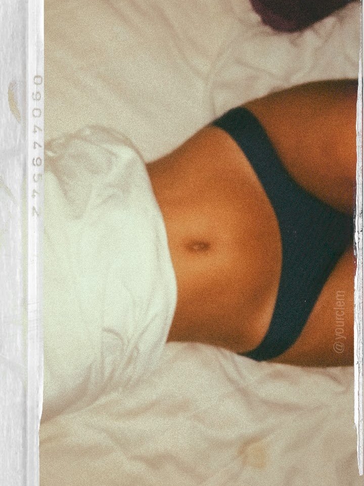 yourclem_'s tweet photo. 🍄 | do you guys like my belly? https://t.co/GlbIRTLyly