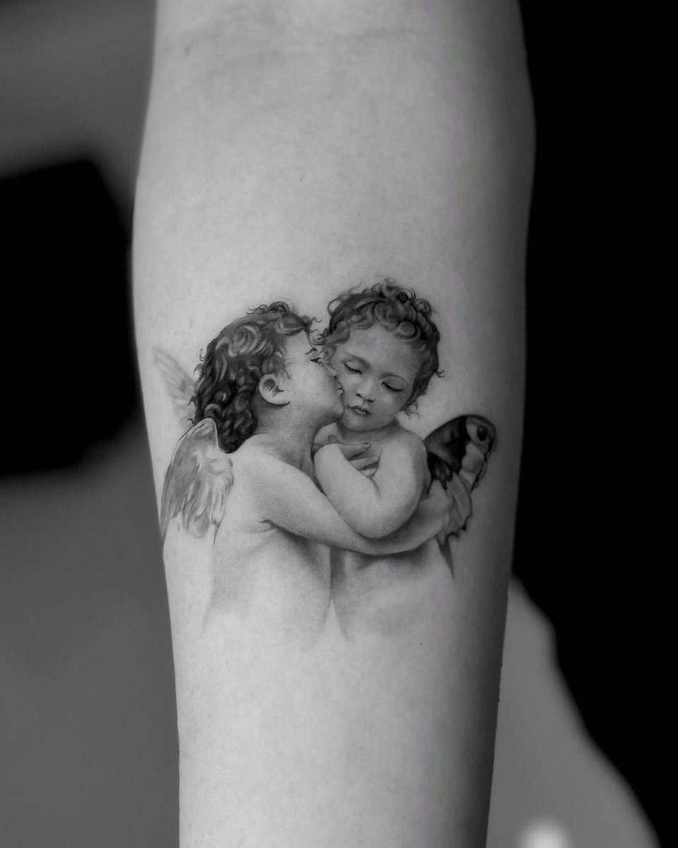 Minimal tattoos are usually small in size, featuring simple yet meaningful designs

Read the full article: Elegant Minimalist Tattoo Ideas For Men and Women
▸ lttr.ai/AI2gv

#MinimalistTattoos #Tattoo #Tattooartists #Tattooideas #Inked