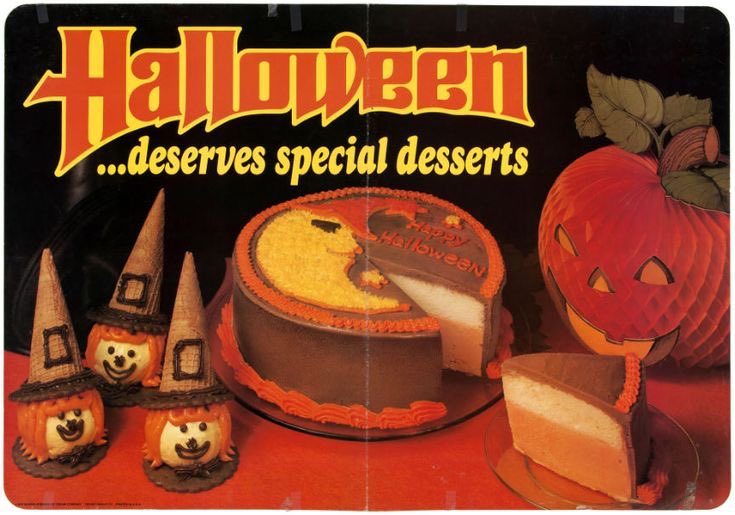 How about a nice Halloween ice cream cake from Baskin Robbins (circa 1980). 
#Halloween #Halloween2023 #icecreamcake #baskinrobbins #HorrorFamily