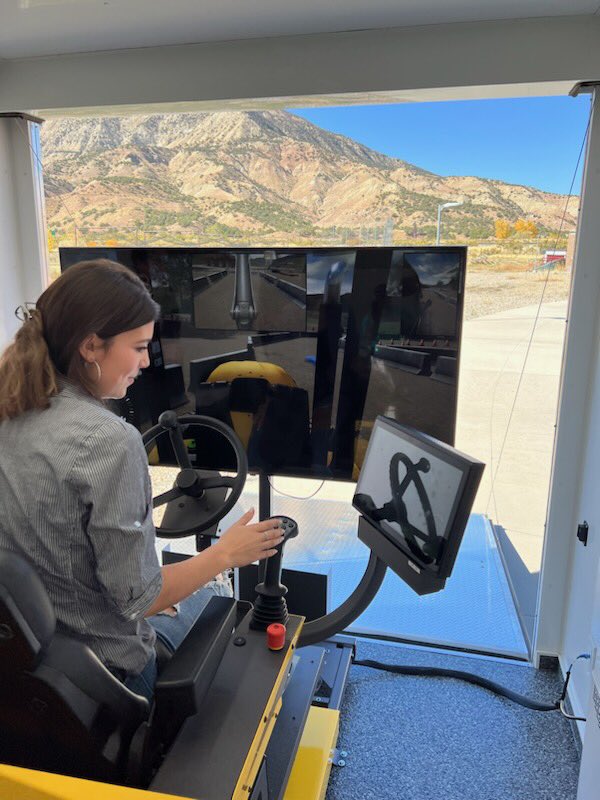 New heavy equipment simulator… up and running.  Great partnerships- EPIC, River Valley Schools, and Industry = Real World Learning!  #ColoradoCareertech #EPIC