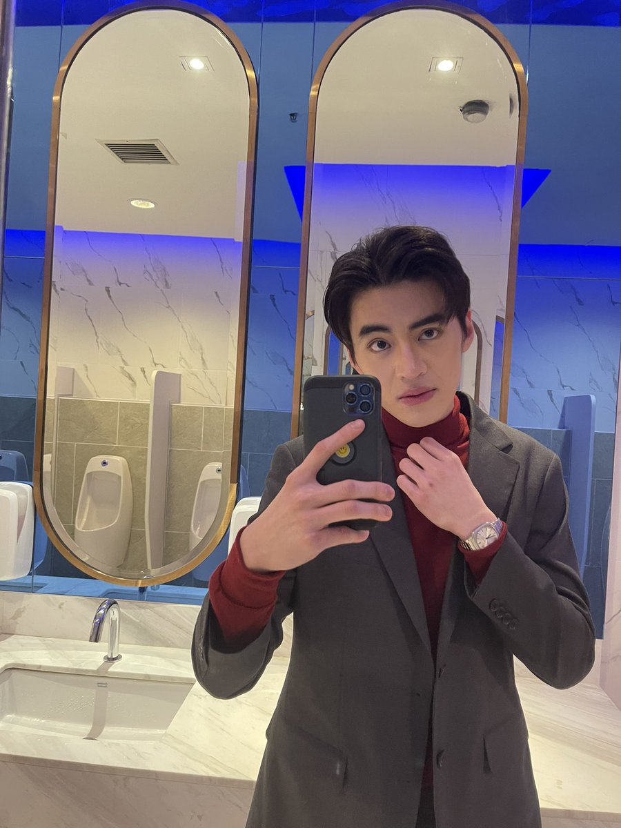 FPornpawit's tweet photo. ขอบคุณที่มาเจอกันนะครับ👍🏼❤️🥰 #RedPeaFowlGrandOpening #RedPeaFowl https://t.co/jmAMKeCIZj