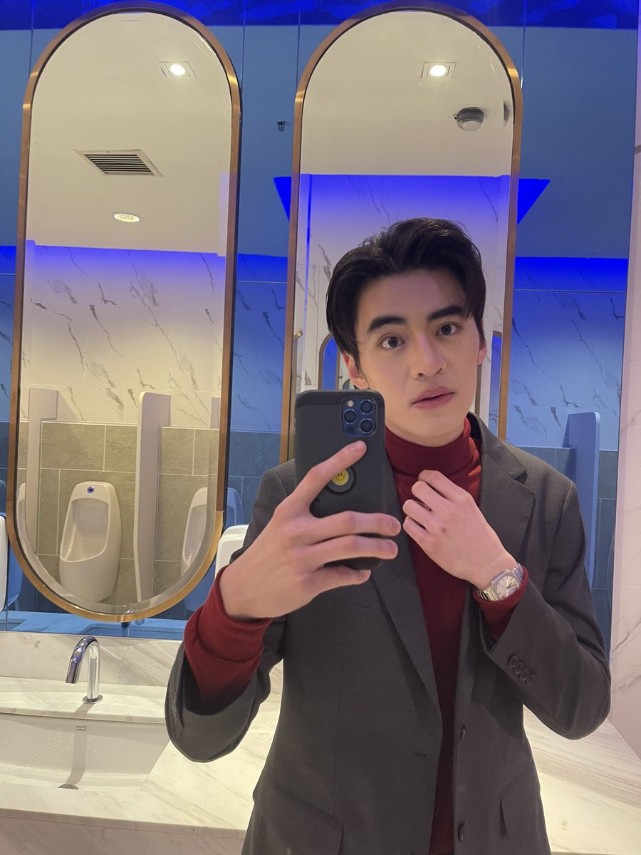 FPornpawit's tweet photo. ขอบคุณที่มาเจอกันนะครับ👍🏼❤️🥰 #RedPeaFowlGrandOpening #RedPeaFowl https://t.co/jmAMKeCIZj