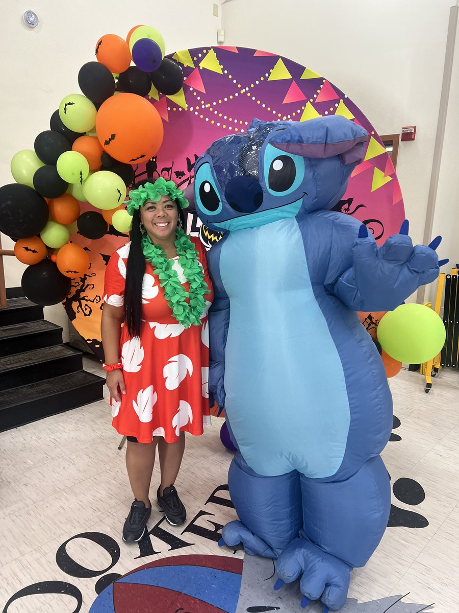CullenSkyles's tweet photo. Our Fall Festival was a huge success! Over 20 community partners came out for our kids! It definitely takes a village and we are so thankful for everybody’s support! #ccsd https://t.co/mbYf6pWtjA