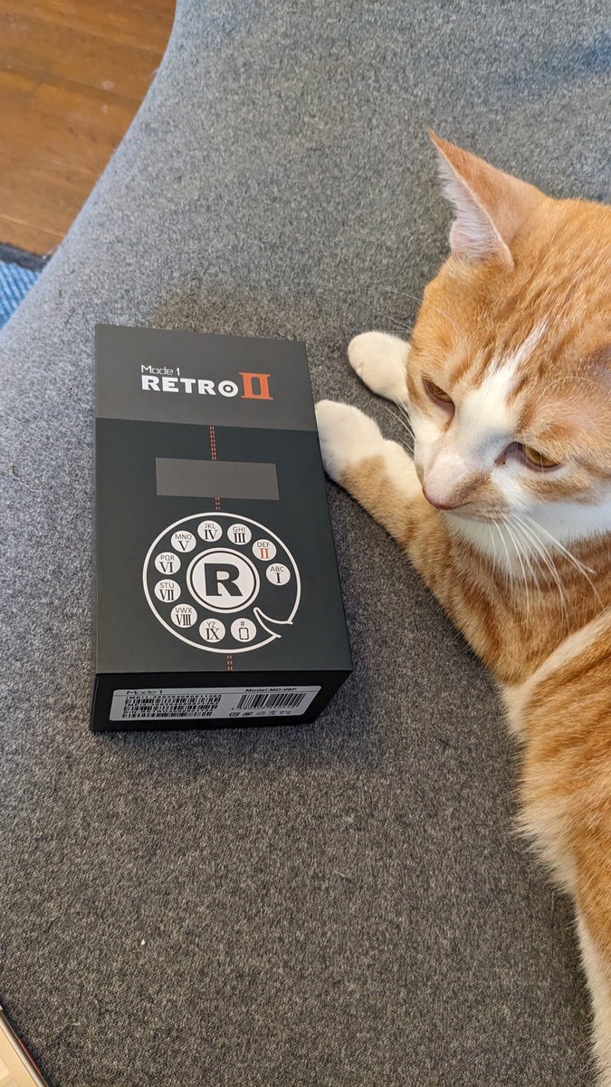 gt3rs_love's tweet photo. 新型ガラケースマホ
Mode1 RETROⅡ 入手!
ステッチ入り合皮の質感も良い!
メイン機とするかサブ機とするか…
電話用途ならこれが1番使いやすい!
#ガラケースマホ
#Mode1RETRO2 https://t.co/z8d5fJXUvG