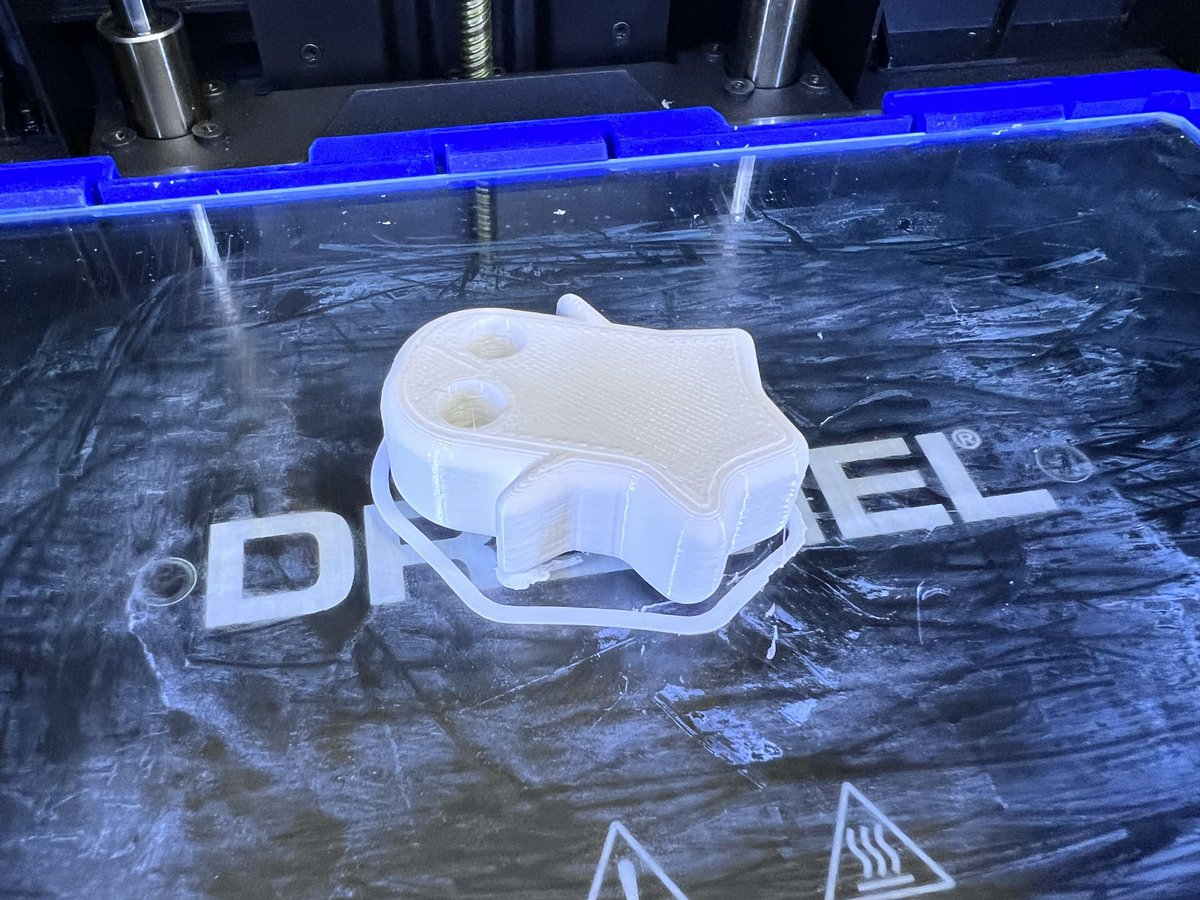 MsChuSTEM's tweet photo. Students from #Engineering class @palmertrinity created their very own #Halloween #3Ddesign &amp; #3DPrinted them using our new @dremel #3Dprinter #STEMeducation https://t.co/jbUMkKdaeI