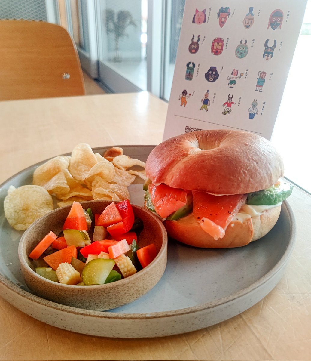 kinkai_yama's tweet photo. 西海市のカフェHOGETで開催中のアフリカ仮面美術館所蔵品展示会。11/6まで展示中。可愛いのから呪物まで。ピアスなどは購入もできます。

@hogetsaikai 

#HOGET
#西海市 https://t.co/GfQSE58R7S