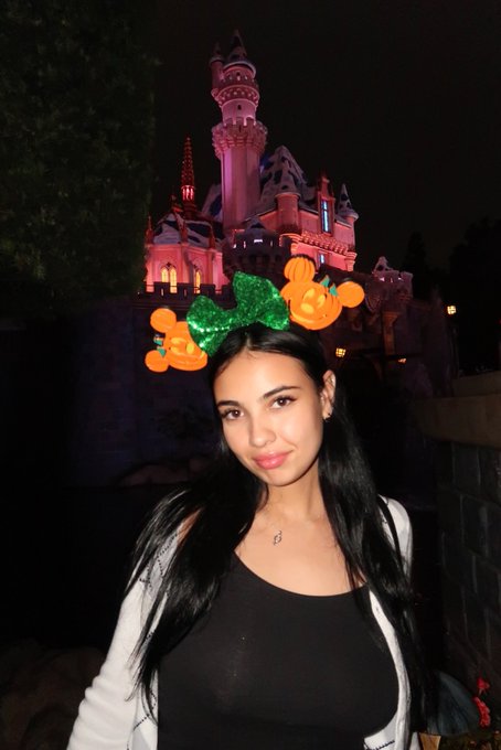 Disney ! https://t.co/PvjFpaIsA7