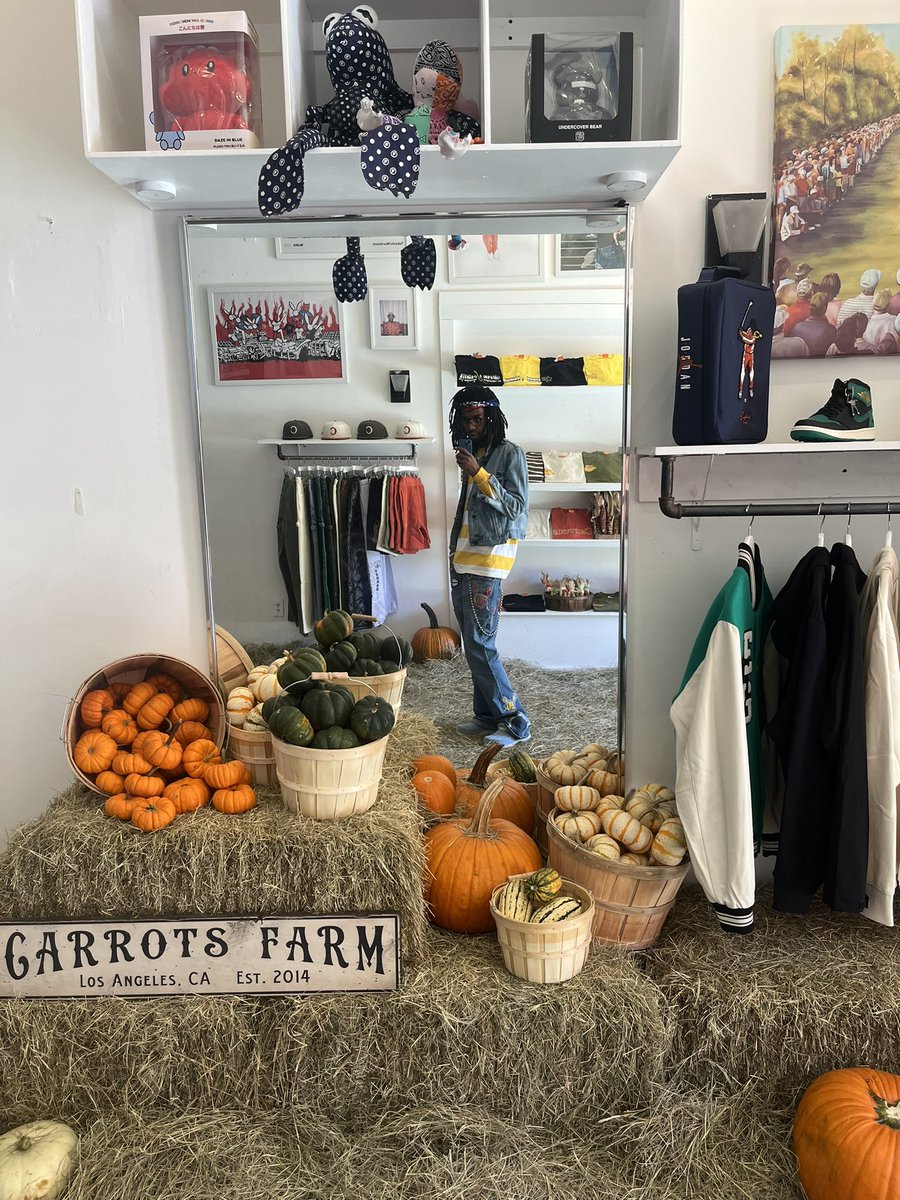 OriginalFani's tweet photo. 🥕©️ via @closette323 

cc: @AnwarCarrots https://t.co/7RirG38LQx