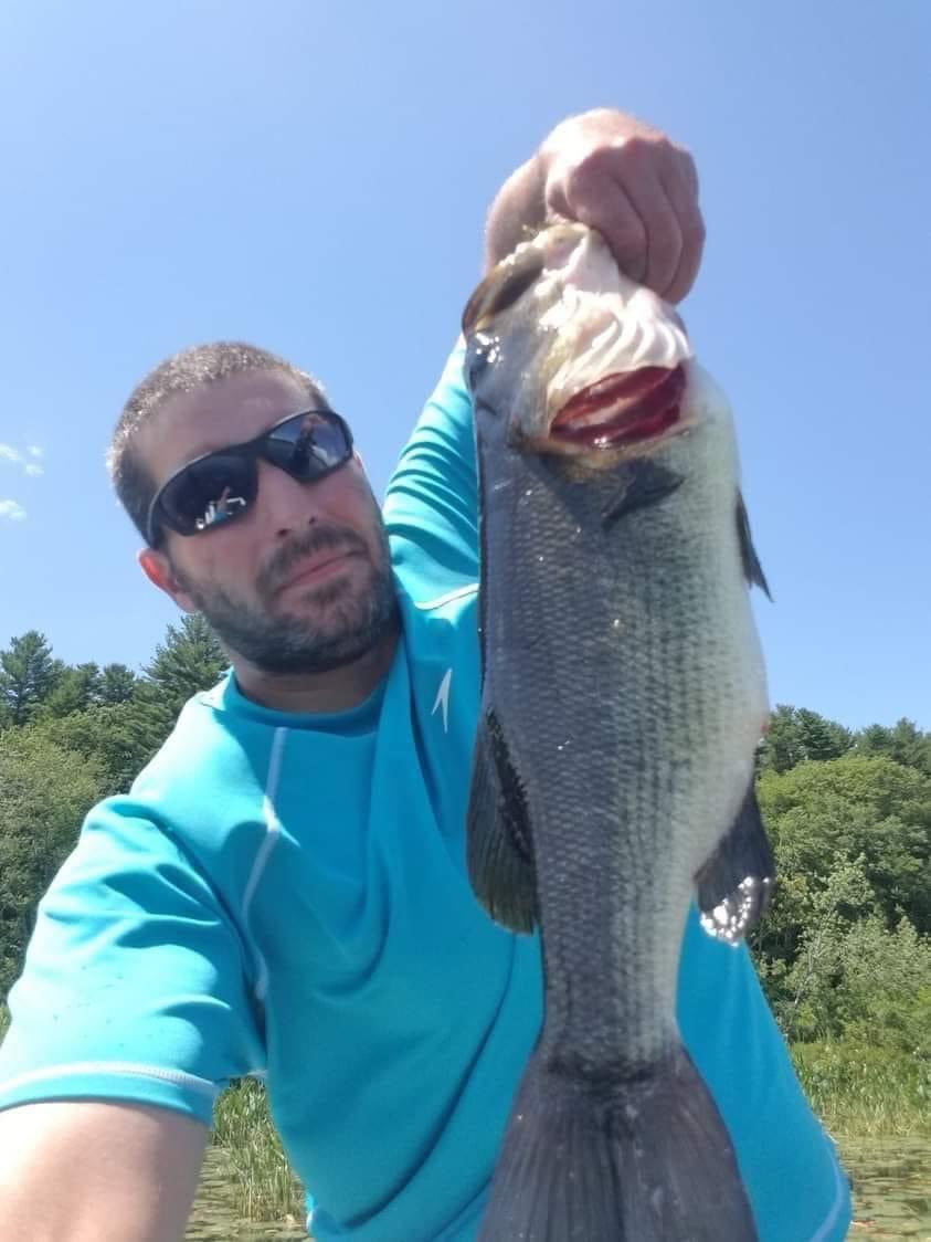 UPDATE FACEBOOK PICTURES 

Law enforcement in Maine say this is a picture of the gunman in tonight’s mass snooting in Lewiston. He is identified as Robert Card. He is a trained firearms instructor and is a member of the Army Reserve. Card is still at large.

#lewiston