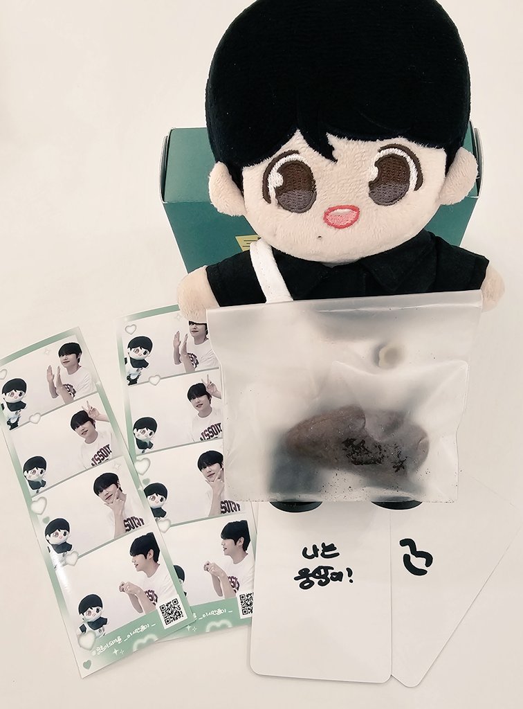 rhyme841's tweet photo. #은상이와_함께하는_1026
. • 🎞️

𝟐𝟎𝟐𝟑 𝐄𝐔𝐍𝐒𝐀𝐍𝐆 𝐛𝐢𝐫𝐭𝐡𝐝𝐚𝐲 𝐜𝐚𝐟𝐞

은상이가 만든 초콜릿은 상콩이가 먹을거에요💚

#청춘이되기를_이시간들이_
#이은상 #은상 #EUNSANG 
#YOUNITE #유나이트 https://t.co/XcimPqfS2M