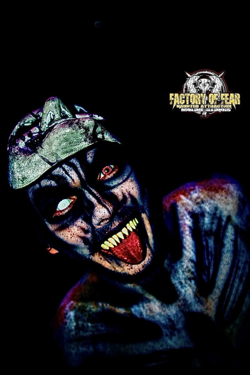 QCFactoryOfFear's tweet photo. Don't miss your chance to experience Factory of Fear and Fear Underground - you only have TONIGHT and Halloween left!
Open from 7pm - 10pm, ticket sales end at 9:30pm.
General Admission is $30 and includes entry to both haunts, or upgrade to VIP Fast Passes for $40 https://t.co/jAh4nb5C3c