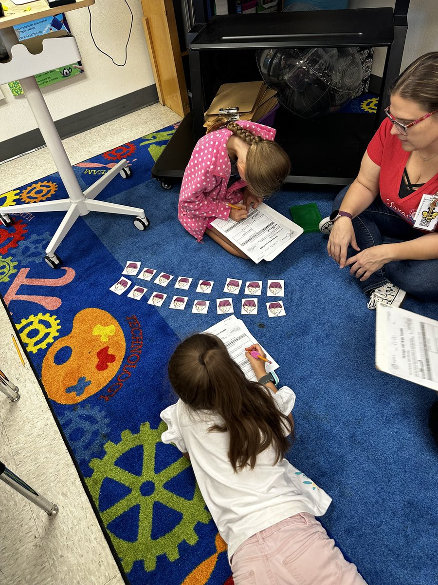 massey3rdgrade's tweet photo. Howry 3rd graders exploring multiplication models from Stemscopes! @CAllenEdu @ToshMcGaughy @LWCurriculum https://t.co/TiWVqZGQU4