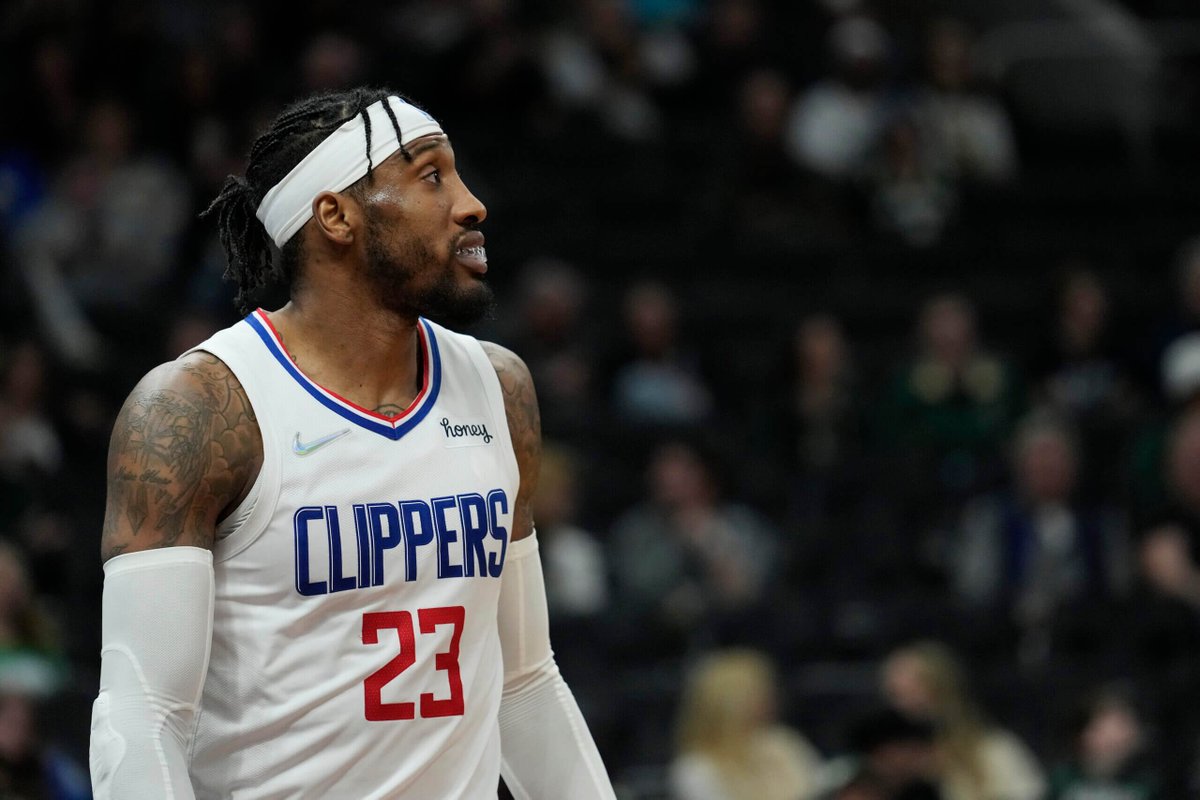 CEOontheapp's tweet photo. Robert Covington at Half:
13 minutes
5 points
3 rebounds
1 assist
3!!! steals
1 block
+16 https://t.co/CsK8klmCjq