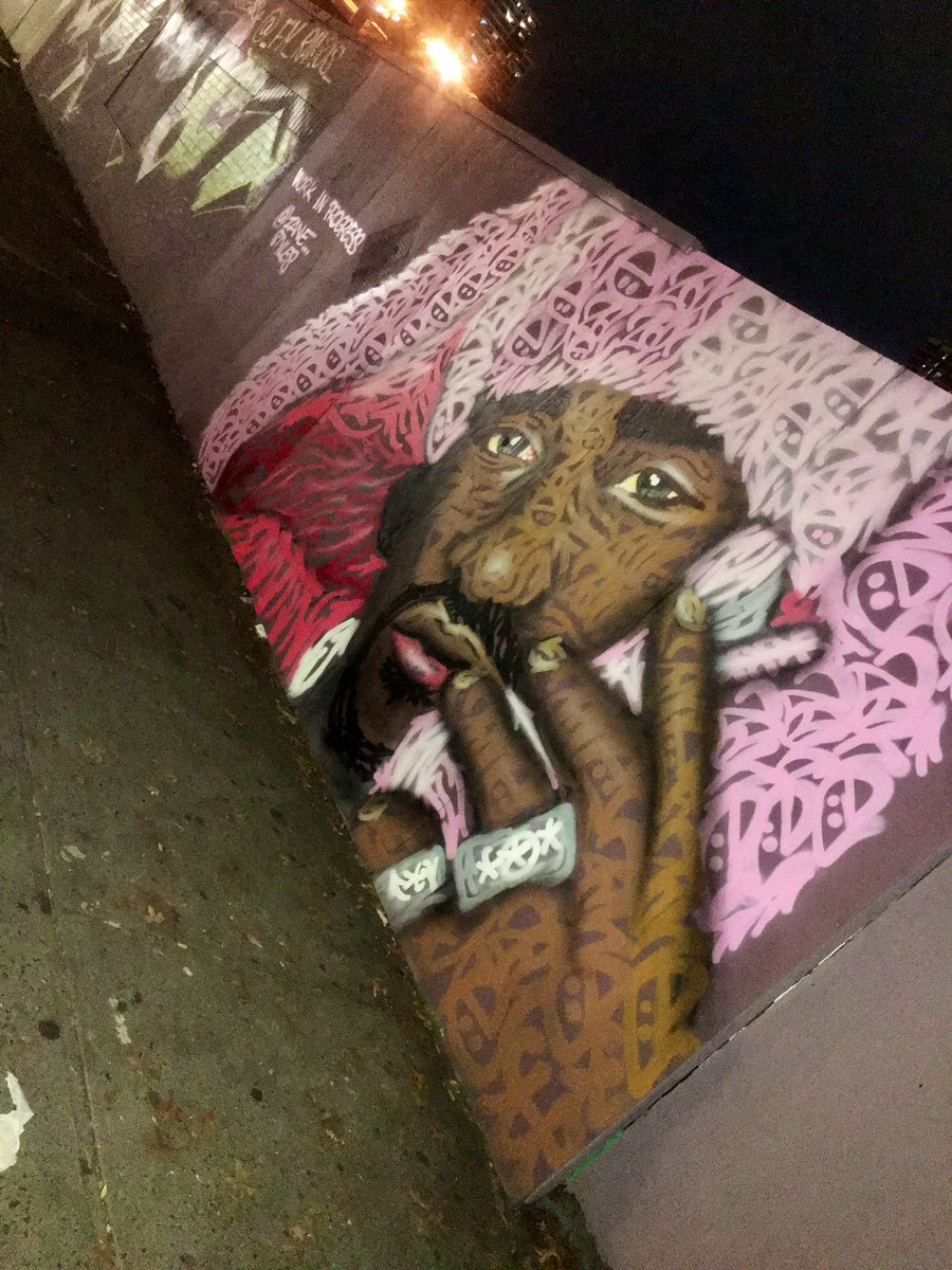 DeadstockL's tweet photo. So fitting! Right in the middle of Harlem… @_zanestyles snapped on this one 🔥🙌🏾 Flea top 3 for me easy. https://t.co/c2rwiuQWE2