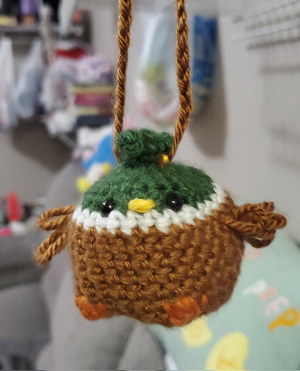 crimalize's tweet photo. Mother Flockin birbs https://t.co/aYqvNKITaL