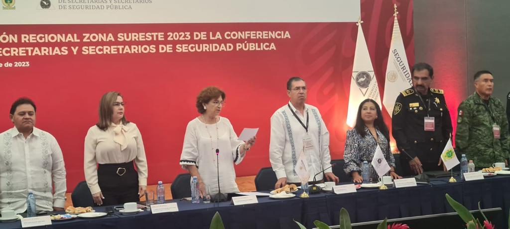 LaParrao's tweet photo. ACUERDAN TITULARES DE SEGURIDAD PÚBLICA DEL SURESTE FORTALECER ACCIONES CONTRA VIOLENCIA FAMILIAR Y DE GÉNERO
https://t.co/3qULy8A1Ur https://t.co/JBqBL5G0RL