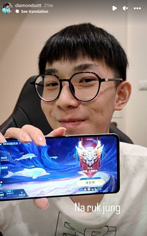 AOV World tweet media