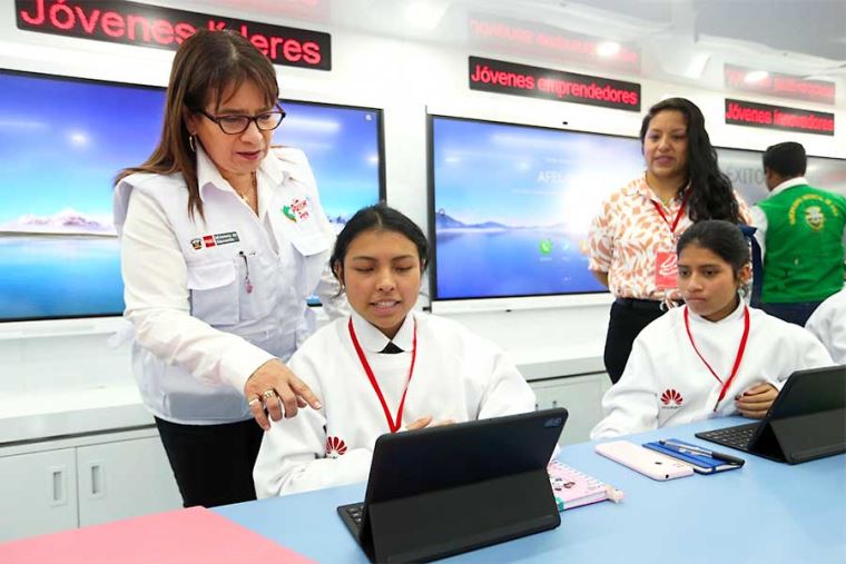 📚 El Ejecutivo promulgó la Ley 31900 que declara de interés nacional la incorporación de contenidos de estudio sobre educación financiera, contabilidad, economía y derechos del consumidor en el Currículo Nacional de la Educación Básica Regular.

👉 bit.ly/3FuVDHg