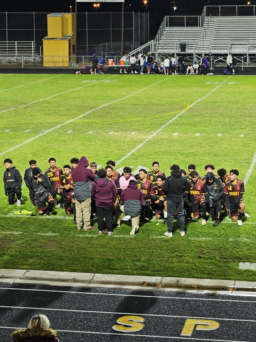 Sparks Railroaders boys soccer team defeat the Spanish Springs Cougars tonight 8-0.
With the win the Railroaders clinch the #1 Seed and will host at home in the 5A playoffs. Playoffs will start October 30th at 6pm. #SparksPride