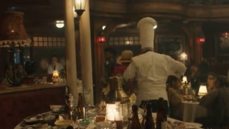 แกจะอยากมาหรือไม่อยากฉันไม่สน แต่บาราติเอ้…. กิน แล้ว ต้อง จ่าย

/ลากมันไปหลังร้าน

ล้างซะ ได้ข่าวว่าป๊ามากนี่เมื่อคืนน่ะ เลี้ยงทั้งร้านแล้วก็ล้างเผื่อทั้งร้านด้วยแล้วกันไอหนุ่ม