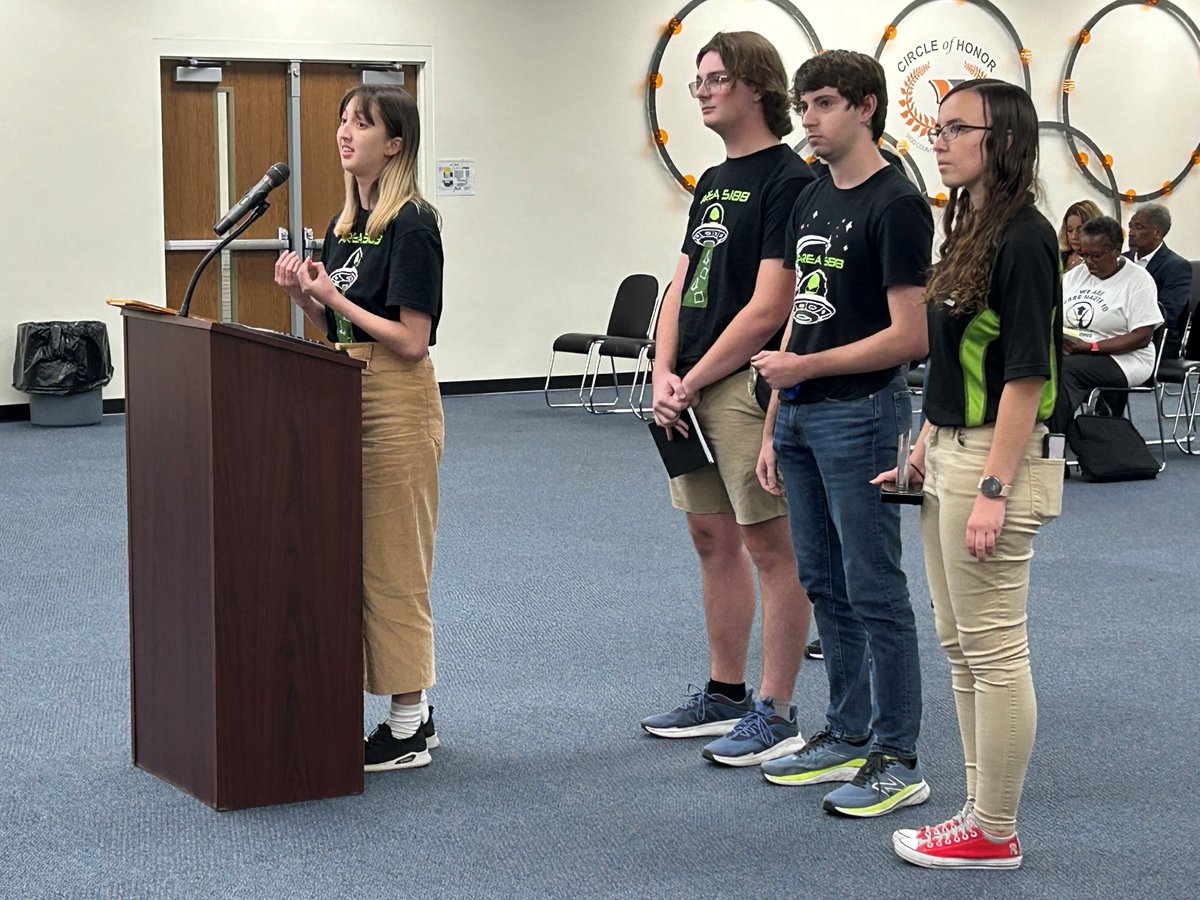Area5188's tweet photo. Last month, Area 5188 presented at the Vigo County School Board of Trustees meeting to showcase our work to the school administration and the community. We are so grateful for the support from @vcscteamvigo! https://t.co/RaNf48eSXS