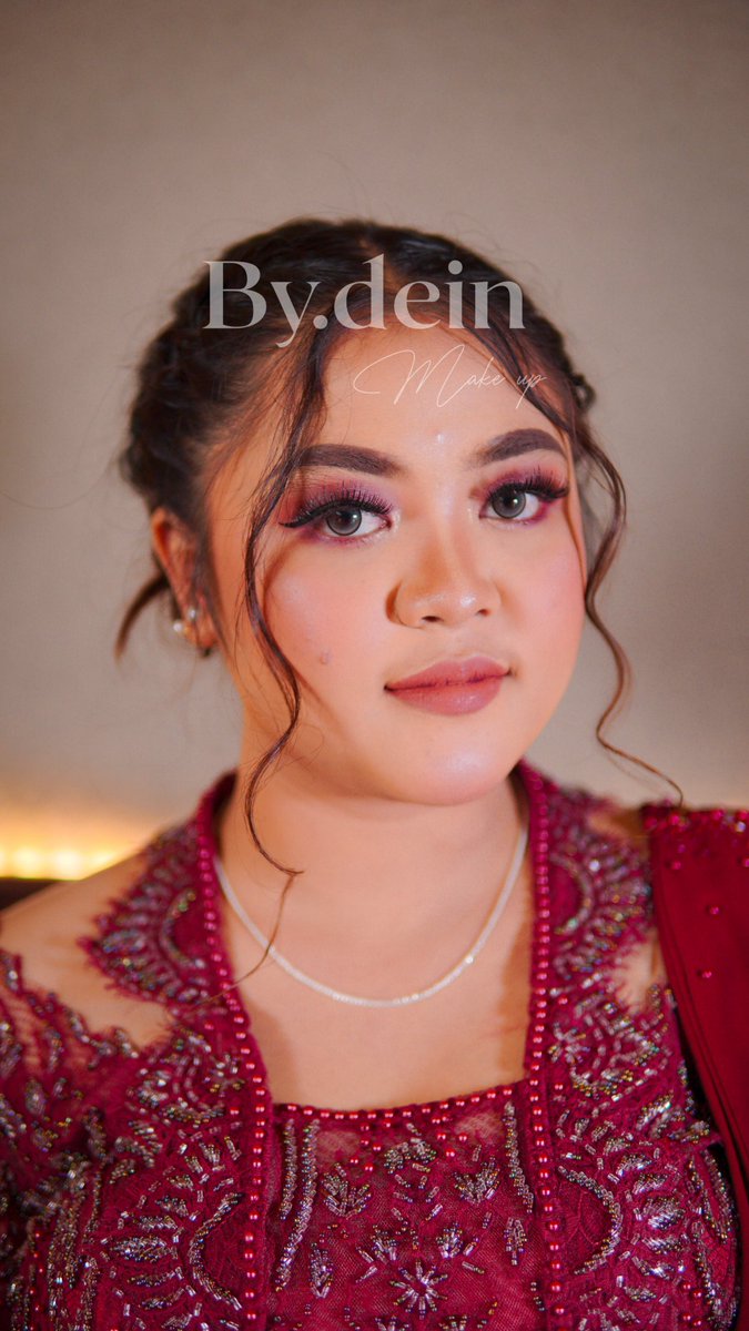 deintanf's tweet photo. ✨️ Bydeinmakeup ready for ✨️

💄Graduation, 
💄Dancer,
💄Photoshoot, 
💄Bridesmaid,           
 💄Party, 
💄Engagement,
• etc

Let's book now via dm!!!😍
#muabandung #muamurah #makeupwisuda #zonauang https://t.co/M8H87BJ7Io