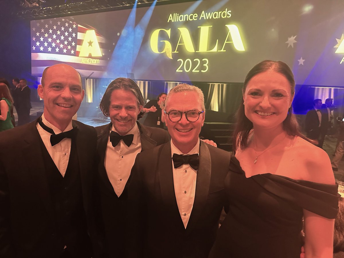 Congratulations to the finalists and winners last night at the <a href="/AmChamAU/">AmCham Australia</a>  Alliance Awards. I was honoured to receive a highly commended recognition in the AI award category sponsored by <a href="/VerizonBusiness/">Verizon Business</a> and <a href="/Google/">Google</a>.   #ai #amcham #amchamcelebrates <a href="/AprilPalmerlee/">April Palmerlee</a>  🇺🇸🇦🇺 <a href="/Presagen_/">Presagen | AI Enhanced Healthcare</a>