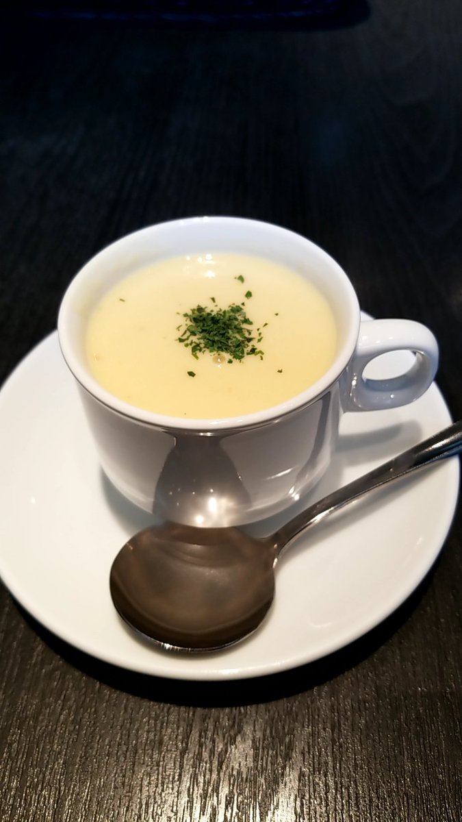 tadanokuroko's tweet photo. さすがは名店。こんな美味しい生パスタは久しぶり!ソース一滴すらお皿に残すのが惜しいくらいでした🍝
スープもホットコーヒーも美味しいし、ここは紹介したい!
#37PASTA https://t.co/8jwfTZDFwK