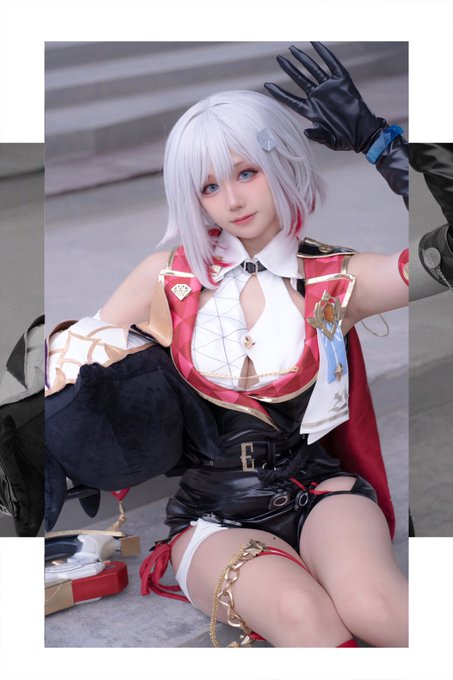 Twitterのコスプレ画像15