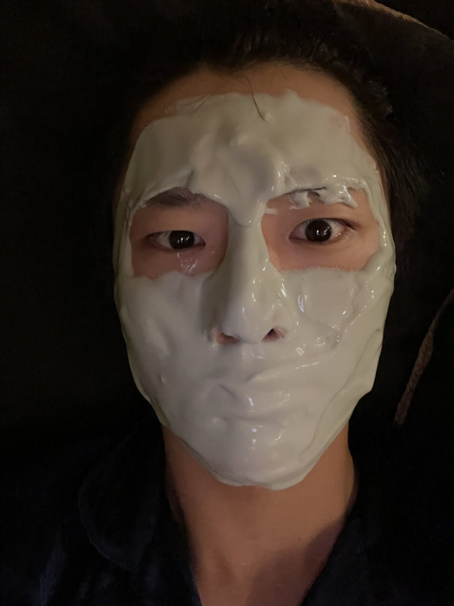 I understand you might be weary of seeing me like this – it's a bit of a mystery to me too! But isn't it amusing to have a photo like this? Have you ever tried capturing yourself wearing a mask? It's a unique perspective on a moment in time.