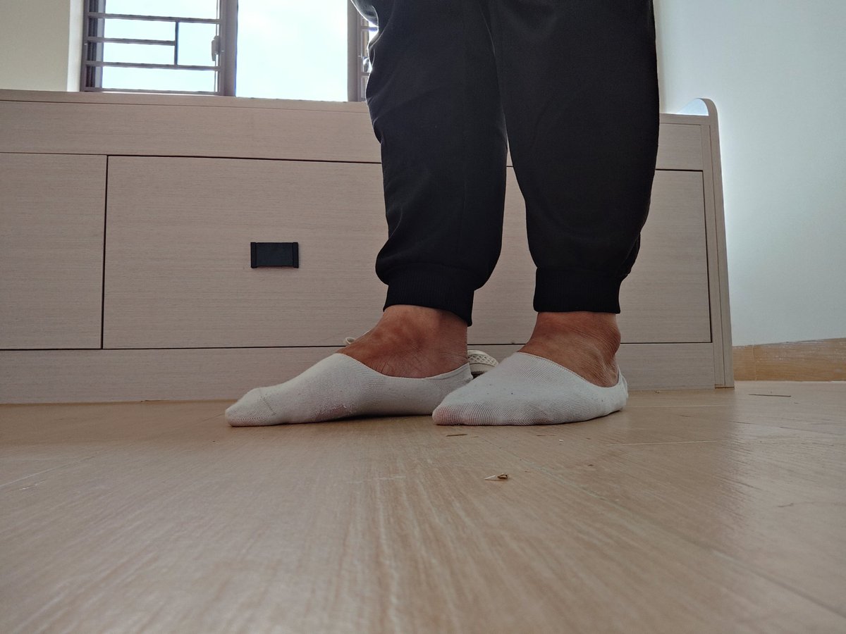 脏脏的袜底