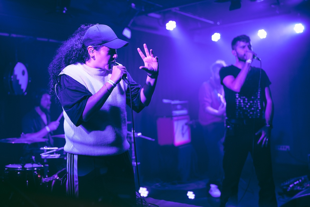 "Vienna Calling" DE Premiere - Filmpalast Köln
@esrapofficial <a href="/gasmacgilmore/">Gasmac Gilmore</a>
Foto (c) Marvin Ruppert | <a href="/hallomarvin/">Marvin Ruppert</a>
.

#gutlauninger #80s #austropop #indiepop #koeln #filmpalast #viennacalling #cinema #cologne #film #filmfestival #musicdocumentary #documentary