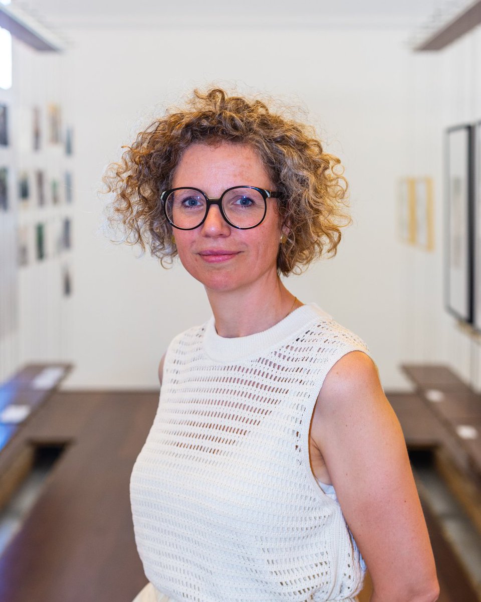 Sofie De Caigny stopt als directeur Vlaams Architectuurinstituut.
De Caigny leidde het VAi met veel deskundigheid en visie, waardoor het kon uitgroeien tot een inspirerende, dynamische organisatie met internationale uitstraling. Wij bedanken Sofie en wensen haar succes!