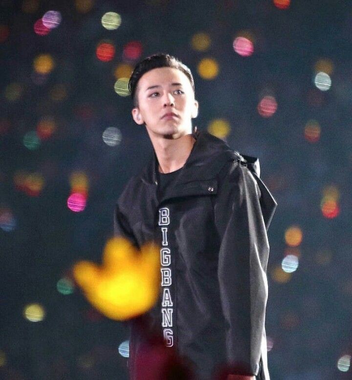 queennyl_'s tweet photo. When I decided to support you 14 years ago, I promised to stay through thick and thin. Until Whenever @IBGDRGN 

STAY STRONG G-DRAGON 
#WeStandWithGDRAGON
#항상_지드래곤의_곁에_있습니다 https://t.co/FbfoS8c1mk