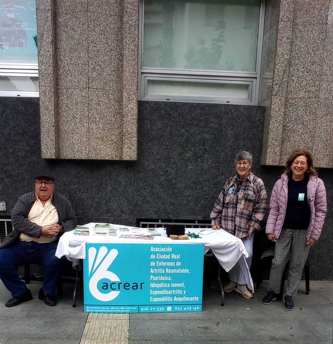AcrearR's tweet photo. Buenos días, hoy estamos con las Mesas Informativas en la Diputación y en la Plaza Cervantes, en nuestra labor de difusion sobre esta enfermedad y el efecto que tiene en la vida social, laboral y emocional de las personas. https://t.co/pvQqR2XJW8