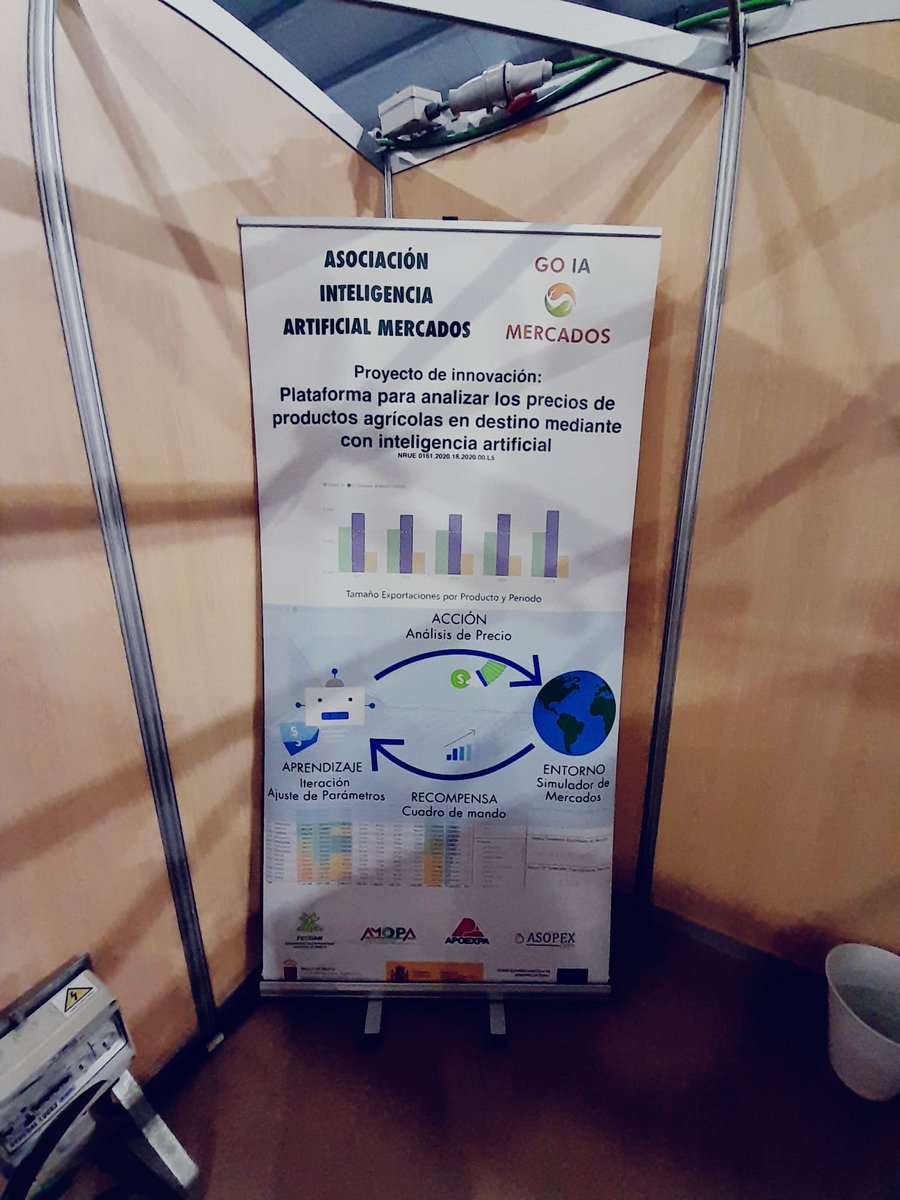 GoMercados's tweet photo. #GOIAMercados plataforma de precios de productos agrícolas con Inteligencia Artificial ha estado en @SEPORLorca exponiendo los objetivos y resultados de esta herramienta que ayudará a mejorar la competitividad de las empresas agroalimentarias de la Región de Murcia 🟠 https://t.co/pZAIYxLnAJ