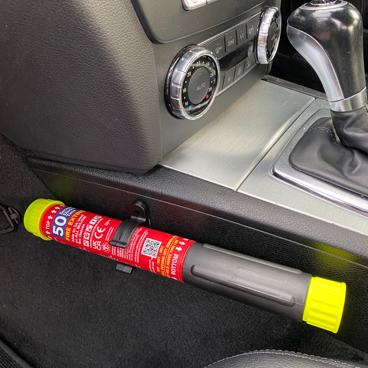 FireSafetyStick's tweet photo. Where would you put your Fire Safety Stick? π₯π§―π
It won't leave behind ANY harmful mess, & won't accidentally go off in the car! π₯
Compact making it the perfect extinguisher for quick response.
#FireSafety #FireExtinguisher #Travel #Vehicle #FireSafetyStick #Safety #Driving https://t.co/EbciW26Ct8