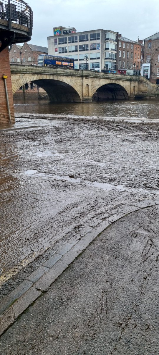 QueensHotelYork's tweet photo. @CityofYork as your systems are down atm I am hoping you will see our request here for the street cleaning team to attend to Queens Staith ASAP 🙏 mud is being dragged up the road and trampled into the hotel #floodaftermath 
@theyorkbid cleared the footpath yesterday 🙌 https://t.co/FlM0twSZdq