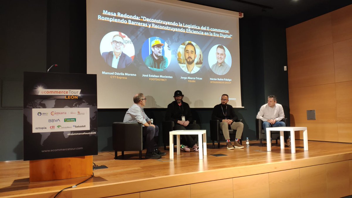 Ecommerce_es's tweet photo. 💥 Mesa Redonda: "Deconstruyendo la #Logística del #Ecommerce: Rompiendo Barreras y Reconstruyendo Eficiencia en la Era Digital"

🟧 Con Manuel Dávila de @CTTExpressES; José Mucientes de @FOOTDISTRICT; Jorge Abarca  de #Fisura; y Héctor Rubio de @IntegraMedia.

#EcommerceTourLeón https://t.co/9UD8ZeD6kT