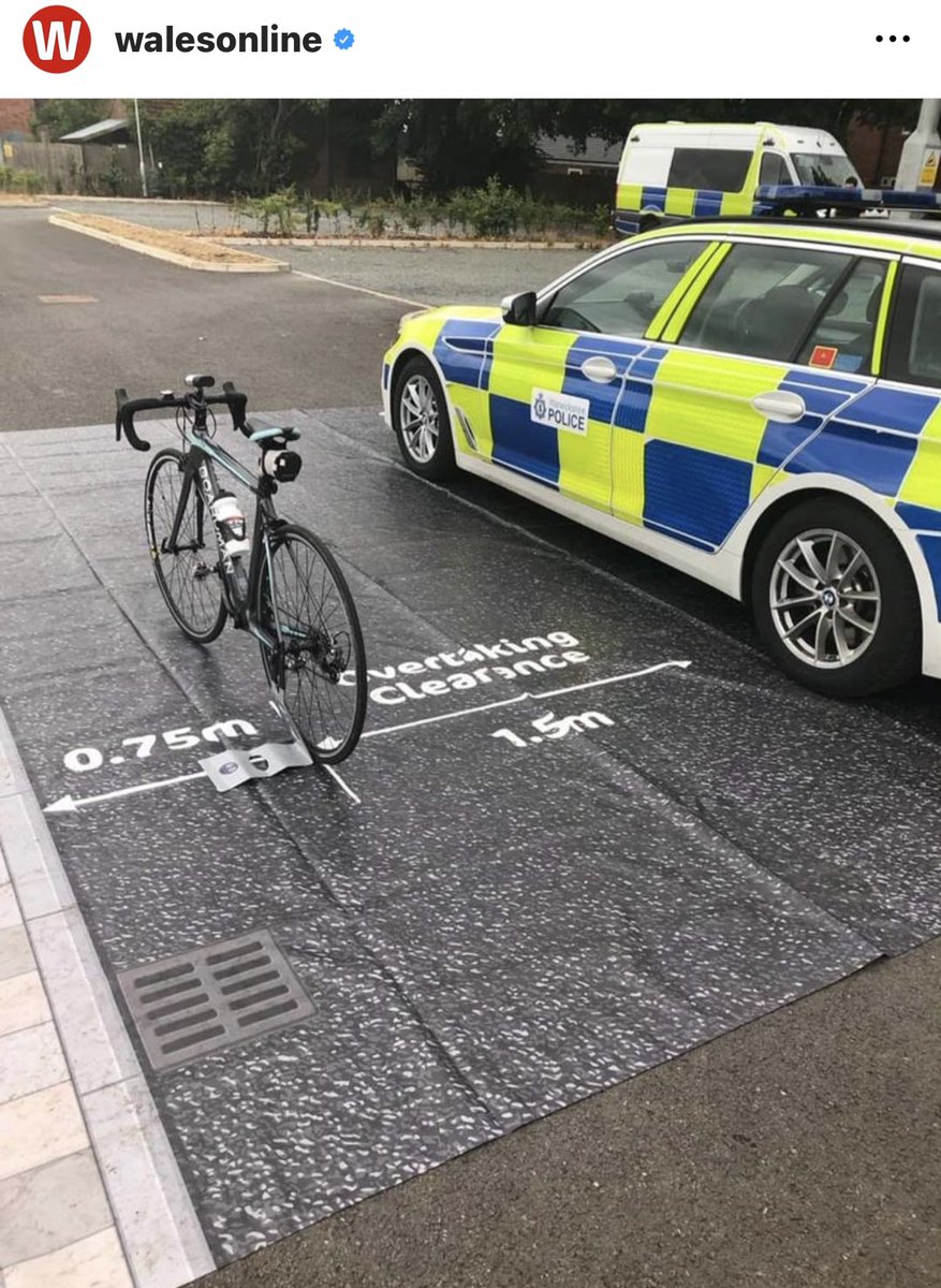Wenvoe Wheelers 🚴🏻♀️🚴🏻🚴🏼♂️🏴 (@wenvoe_wheelers) on Twitter photo This is how much space you should give cyclists when overtaking in your car, according to the police. 
#cycling This is how much space you should give cyclists when overtaking in your car, according to the police. 
#cycling