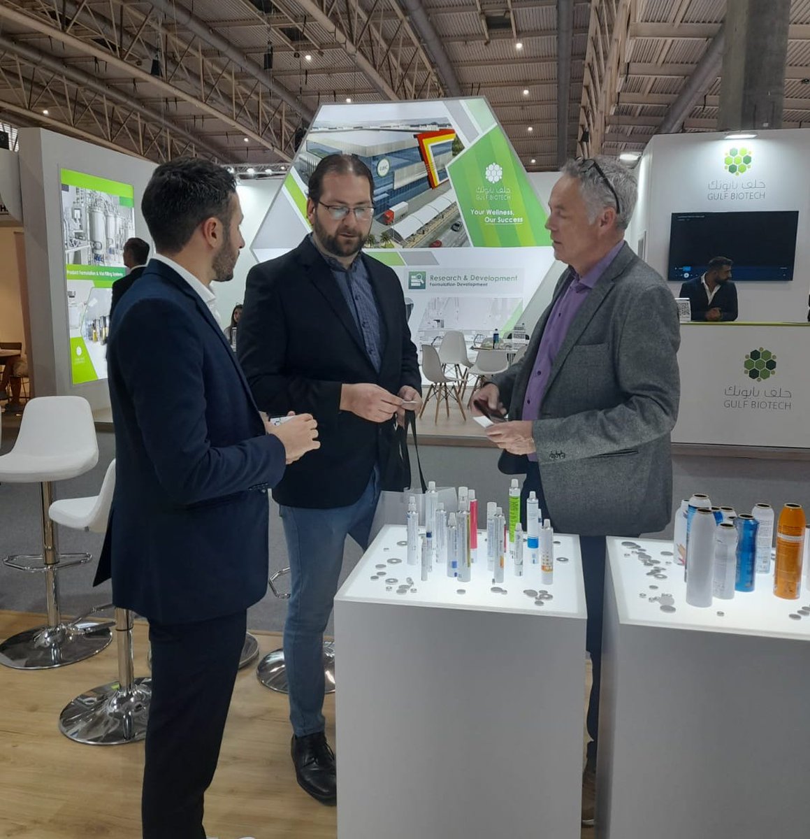 Perfektup_it's tweet image. CphI: day 3!
People from all over the world came to visit us at stand 2E09: they shared their projects, talked to us about their needs and goals. We look forward to hearing yours as well!
#cphiww #cphi2023 #pharmapackaging #pharmaceuticalpackaging #pharmaceuticalindustry