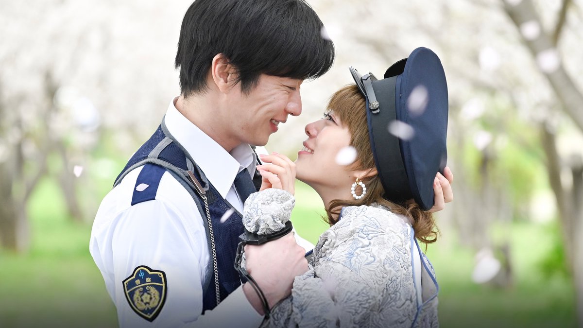 NetflixJP's tweet image. ◆配信開始
『#unknown』(日本)
#高畑充希、#田中圭 出演。
週刊誌記者の闇原こころ(高畑充希)と警察官の朝田虎松(田中圭)は運命的な恋に落ちるが、互いに決して誰にも言えない秘密を抱えていた。
その矢先、二人が暮らす町で陰惨な連続殺人事件が起こる。…