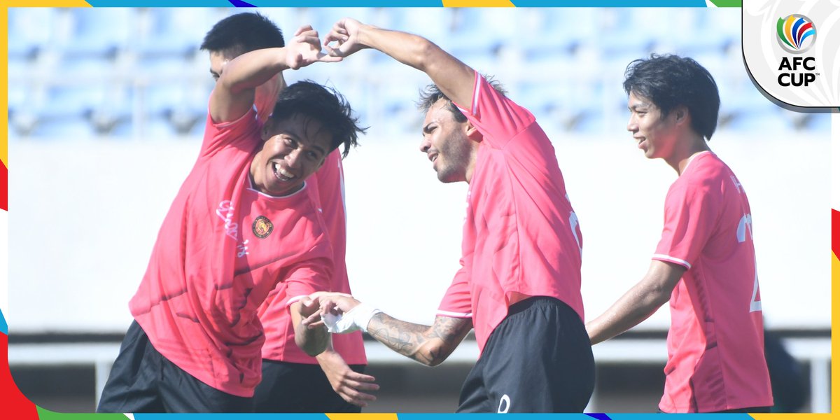 TheAFCGL's tweet photo. 🚨 FT | 🇲🇾 Terengganu FC 2️⃣-2️⃣ Stallion Laguna 🇵🇭 

Adisak Kraisorn rescues a point for Terengganu as Stallion Laguna earn their maiden point in Group G! 

#AFCCup | #TFCvSFC https://t.co/6U4FDBvbgq