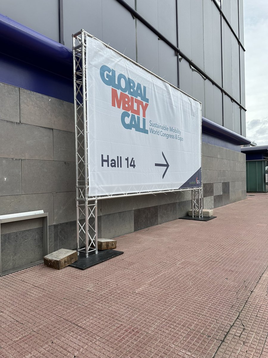 AutoFmRadio's tweet photo. Regresamos al @Globalmobcall hoy también 😜
Mucho contenido y muchos amigos reunidos con los que hablar de movilidad! #GlobalMbltyCall #GMC https://t.co/0n79NrNd9D