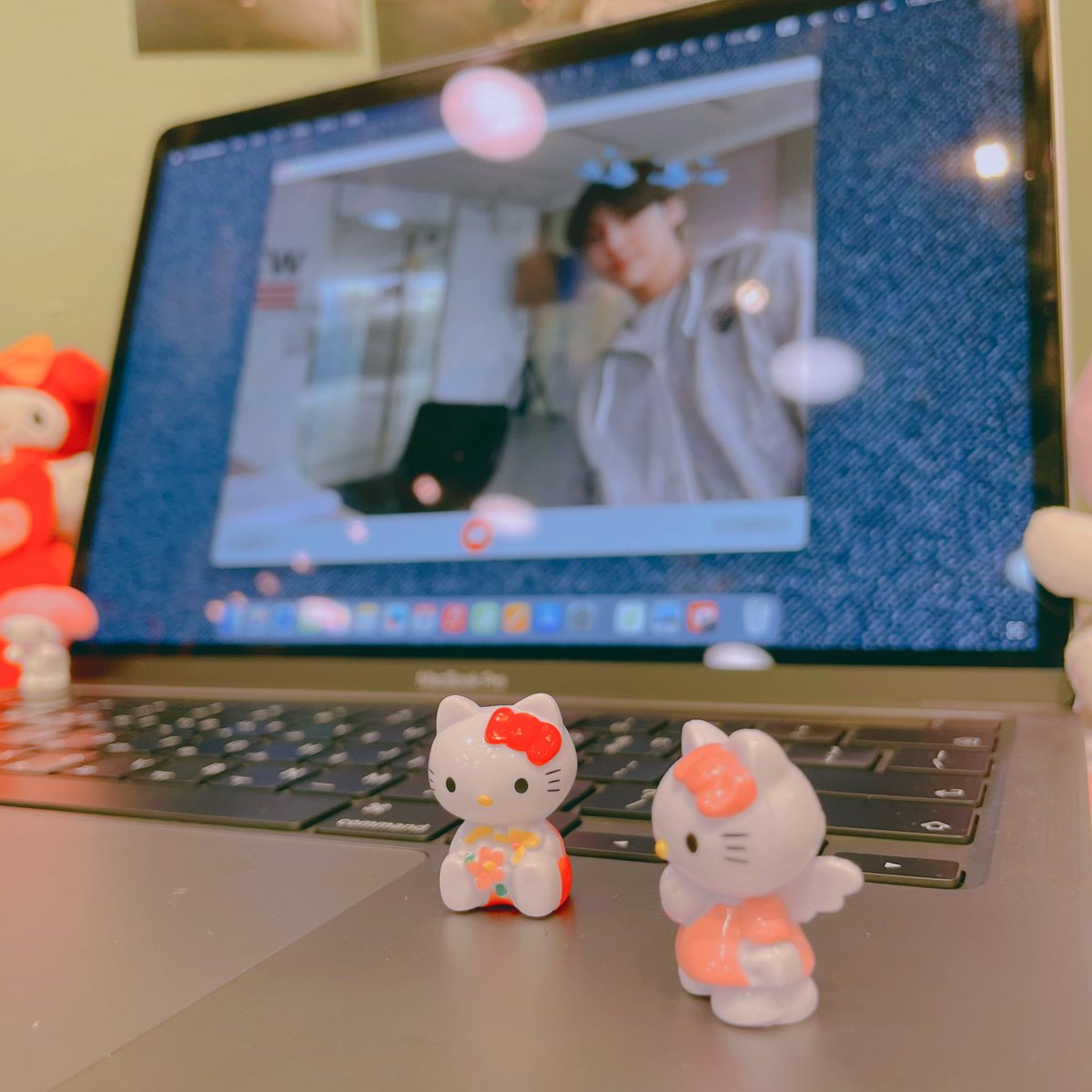 아리✨ tweet media
