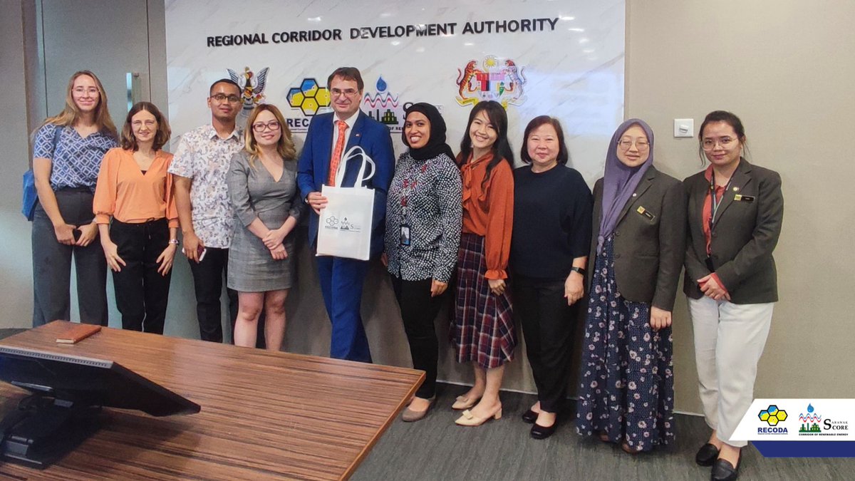 recodasarawak's tweet photo. We had the pleasure of hosting a special visit today from the Austrian Embassy's Commercial Section, led by Mr. Reinhart Zimmermann, the Austrian Commercial Counsellor in Malaysia.
The delegation showed a keen interest in the green energy sector.
#RECODA #SCORE #investSCORE https://t.co/wjfOksr0KM