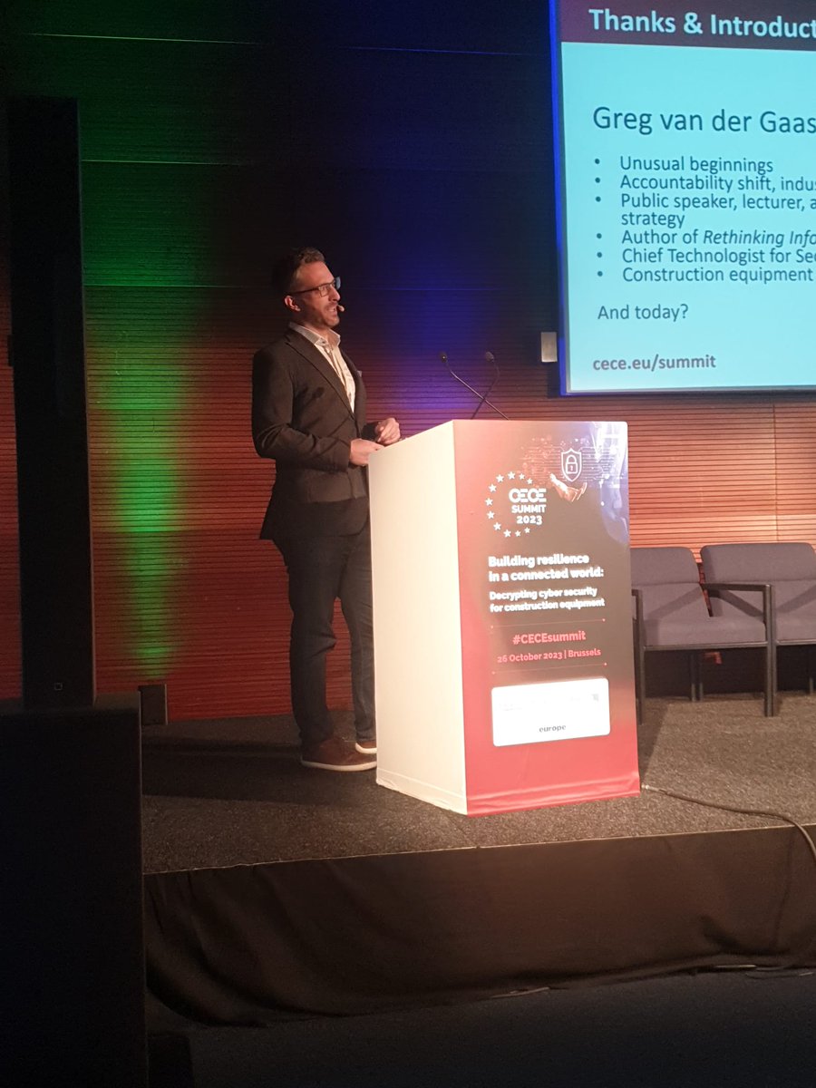 CECE_Europe's tweet image. 🔴LIVE  

The infamous hacker turned FBI informant @SidewaysGreg provides us with some inspirational words regarding #cybersecurity 🤖

#CECEsummit #WeMake2Build